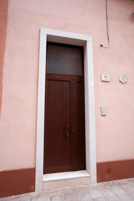 Arcovitti Apartments Монополи Экстерьер фото