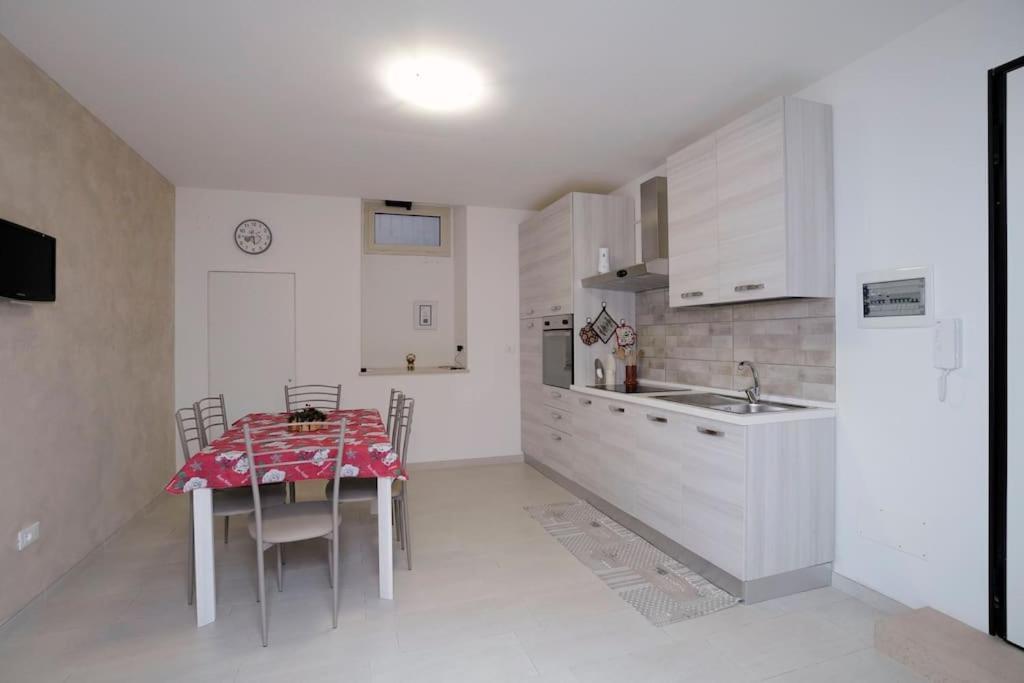 Arcovitti Apartments Монополи Экстерьер фото